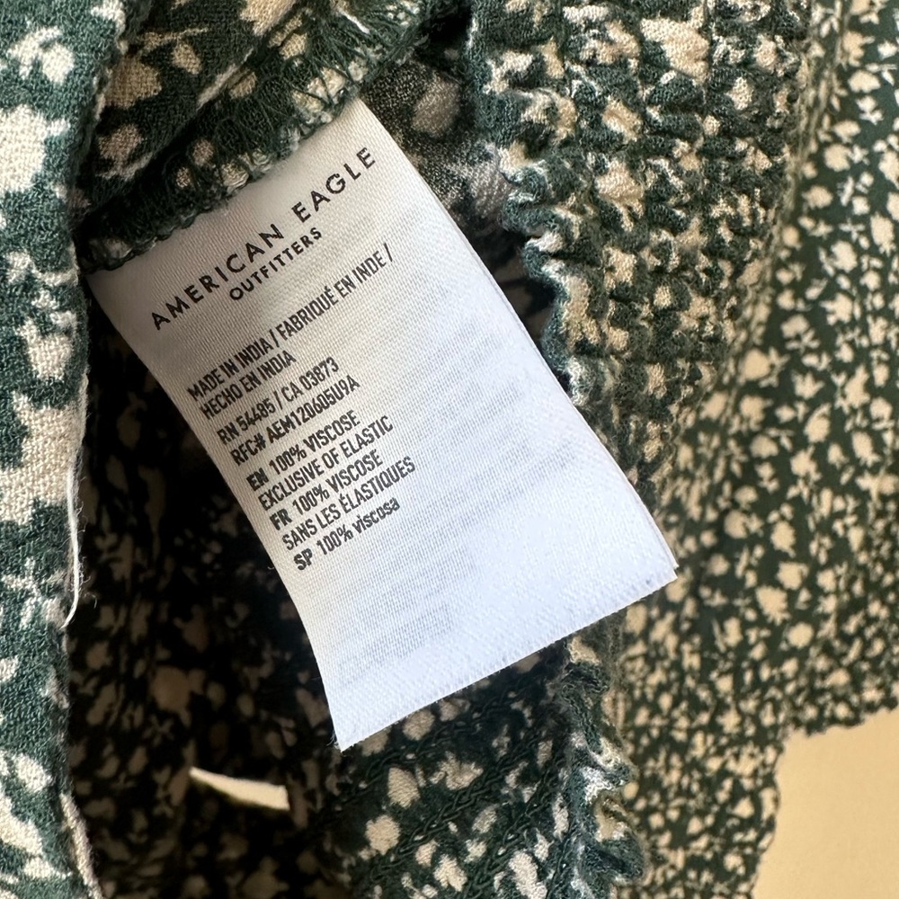 American Eagle Blouse - Picture 8 of 8